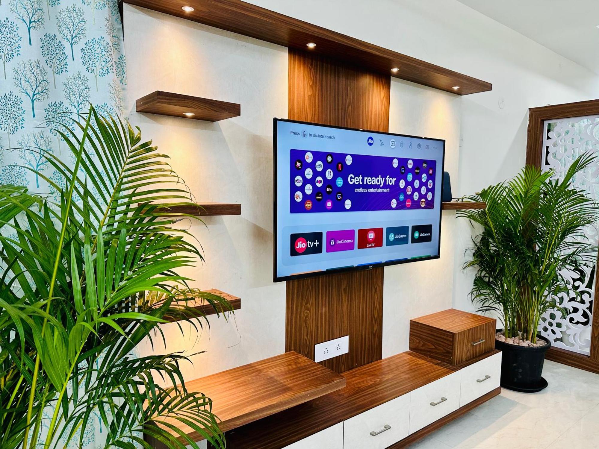 Truelife - 3Bhk Family Suites - Ps4 Pure Veg Restaurant On The Way To Balaji Temple - 2500 Sft Large Signature Apartment - Modular Kitchen - Super Fast Wifi, Smart Tv, 250 Jio Channels - Parking - Easy Access To All Temples - Top Service With Lots Of Tirupati Buitenkant foto