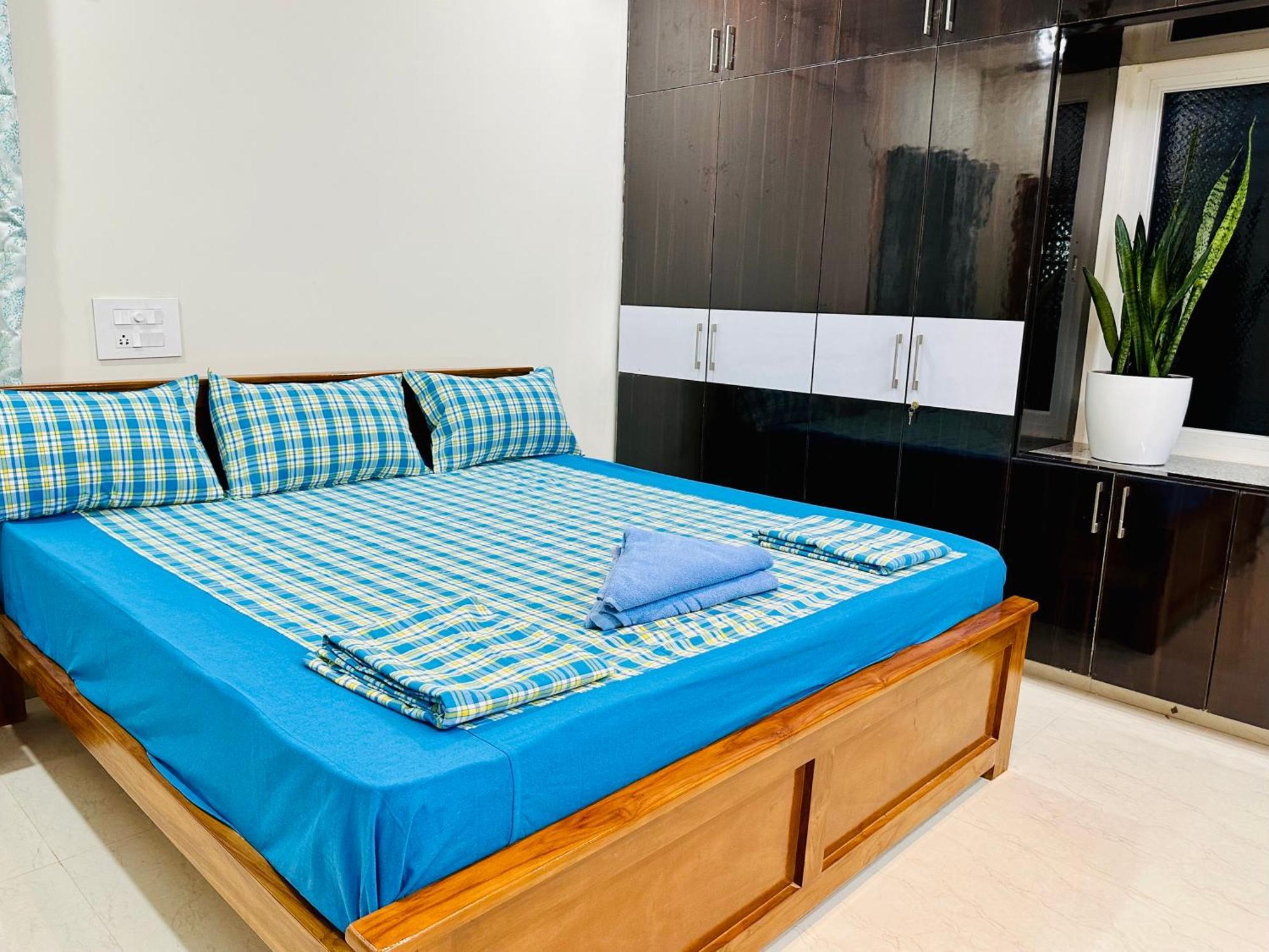 Truelife - 3Bhk Family Suites - Ps4 Pure Veg Restaurant On The Way To Balaji Temple - 2500 Sft Large Signature Apartment - Modular Kitchen - Super Fast Wifi, Smart Tv, 250 Jio Channels - Parking - Easy Access To All Temples - Top Service With Lots Of Tirupati Buitenkant foto