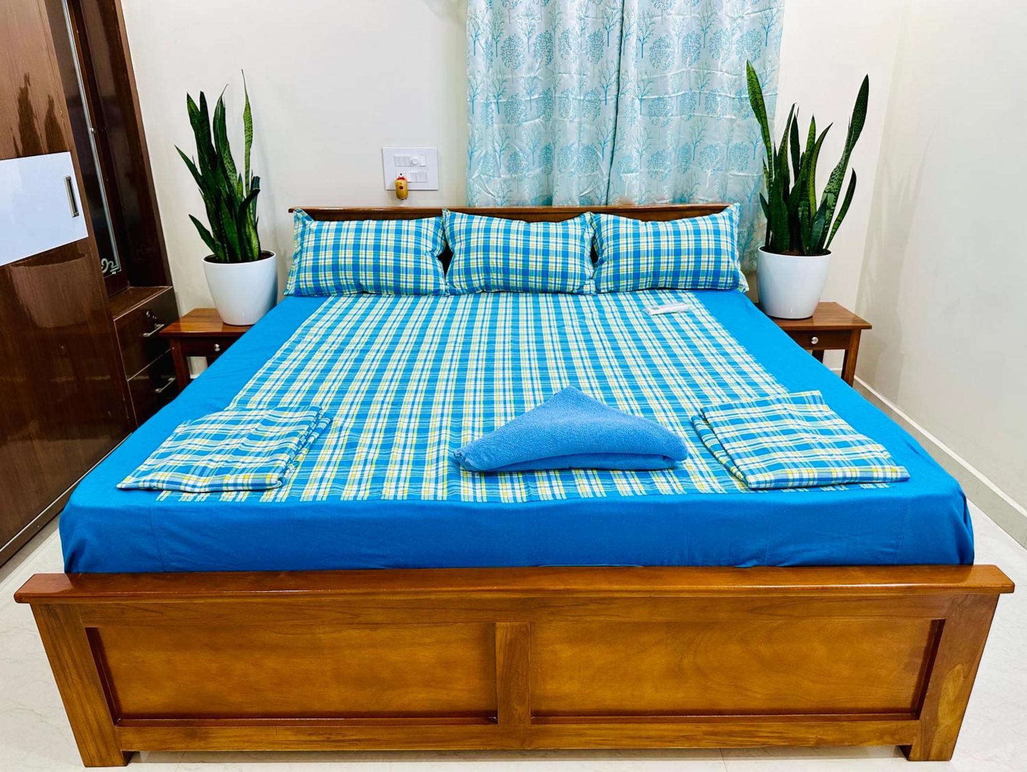 Truelife - 3Bhk Family Suites - Ps4 Pure Veg Restaurant On The Way To Balaji Temple - 2500 Sft Large Signature Apartment - Modular Kitchen - Super Fast Wifi, Smart Tv, 250 Jio Channels - Parking - Easy Access To All Temples - Top Service With Lots Of Tirupati Buitenkant foto