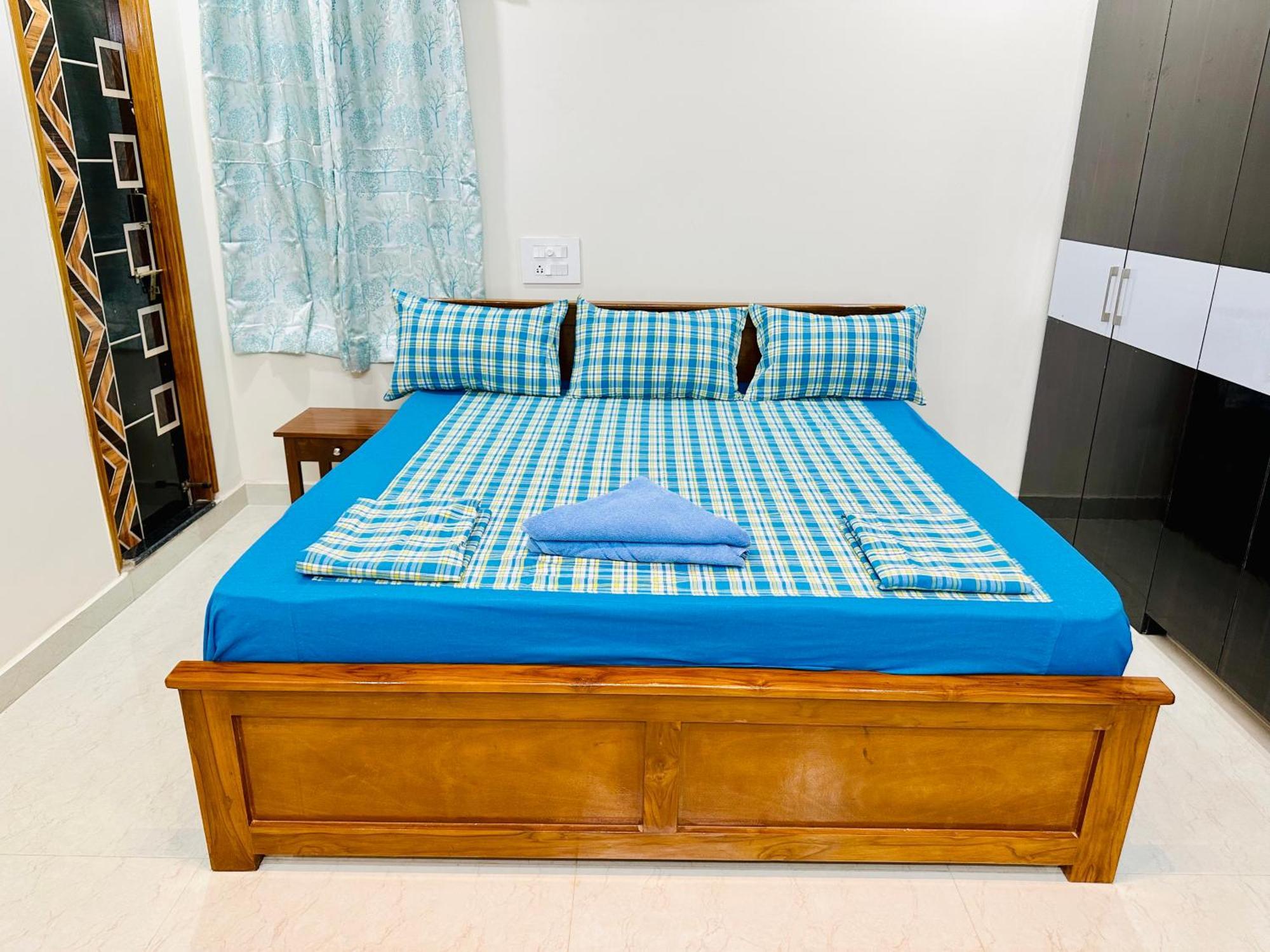 Truelife - 3Bhk Family Suites - Ps4 Pure Veg Restaurant On The Way To Balaji Temple - 2500 Sft Large Signature Apartment - Modular Kitchen - Super Fast Wifi, Smart Tv, 250 Jio Channels - Parking - Easy Access To All Temples - Top Service With Lots Of Tirupati Buitenkant foto