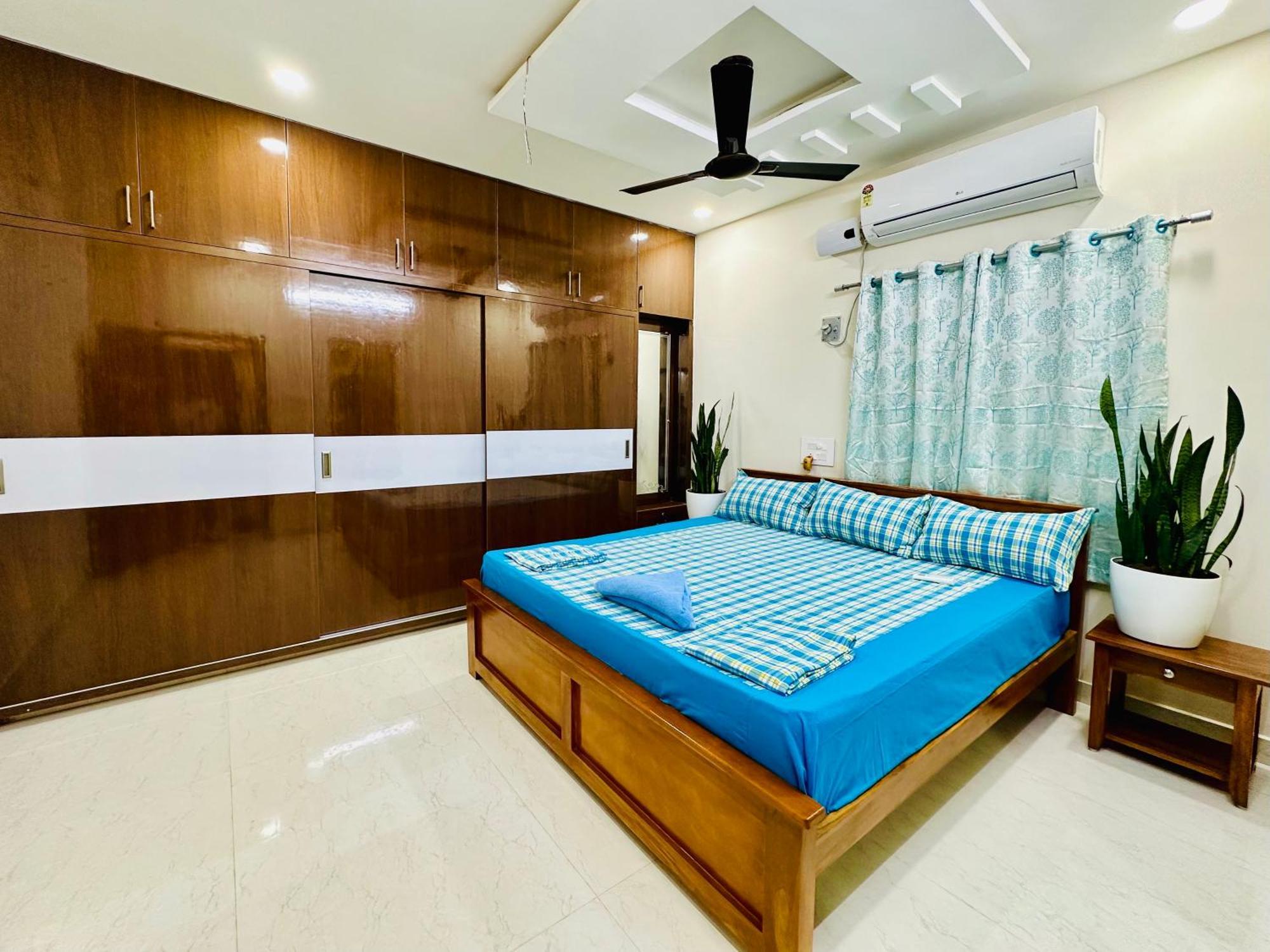 Truelife - 3Bhk Family Suites - Ps4 Pure Veg Restaurant On The Way To Balaji Temple - 2500 Sft Large Signature Apartment - Modular Kitchen - Super Fast Wifi, Smart Tv, 250 Jio Channels - Parking - Easy Access To All Temples - Top Service With Lots Of Tirupati Buitenkant foto