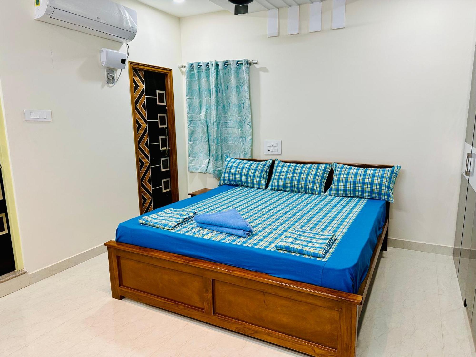Truelife - 3Bhk Family Suites - Ps4 Pure Veg Restaurant On The Way To Balaji Temple - 2500 Sft Large Signature Apartment - Modular Kitchen - Super Fast Wifi, Smart Tv, 250 Jio Channels - Parking - Easy Access To All Temples - Top Service With Lots Of Tirupati Buitenkant foto